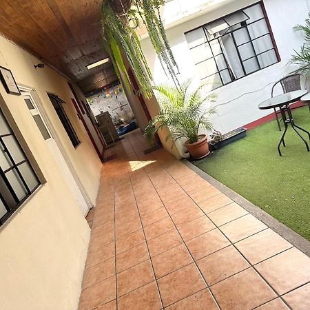 El Extranjero Hostal Antigua Екстер'єр фото