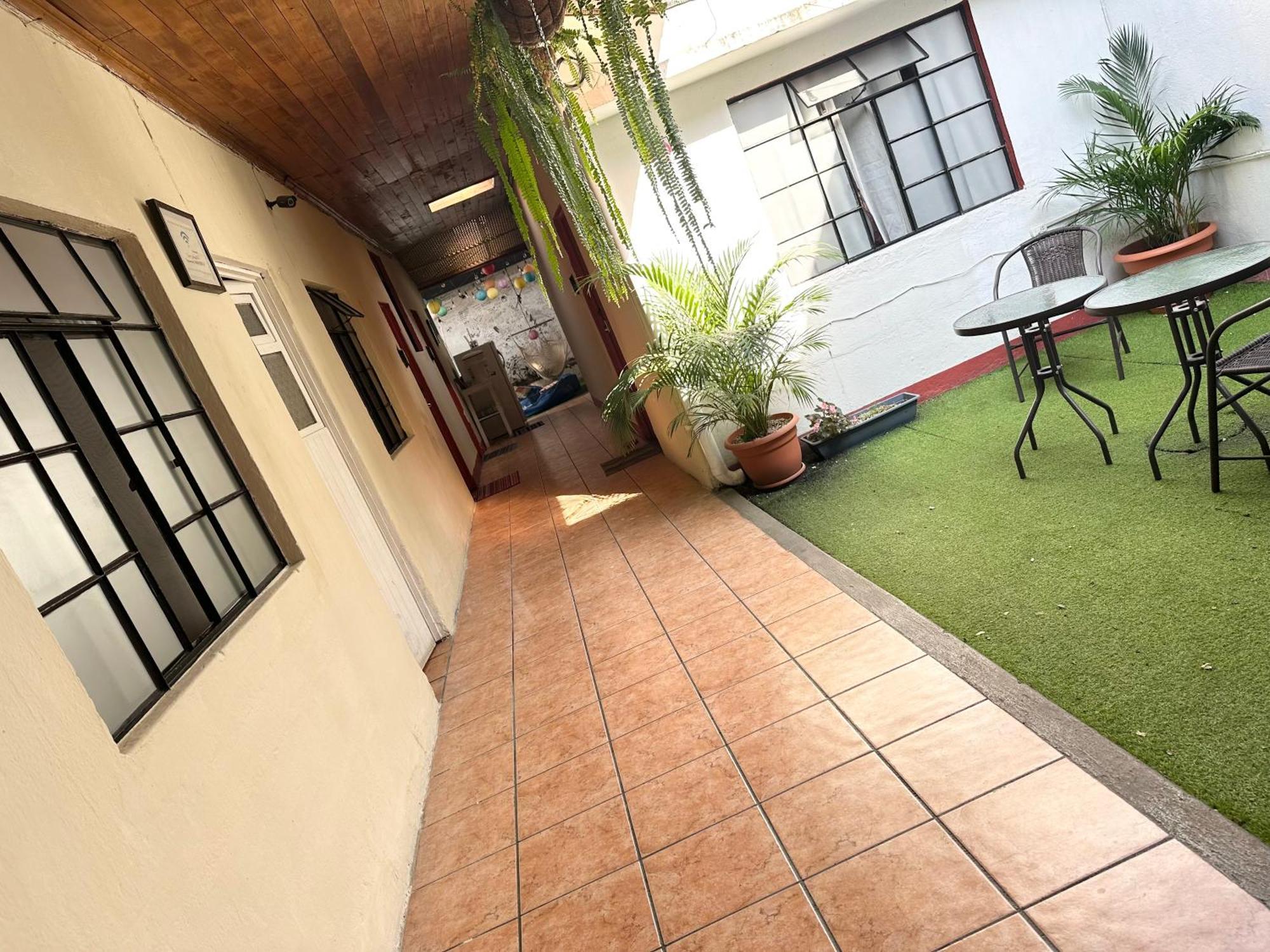 El Extranjero Hostal Antigua Екстер'єр фото